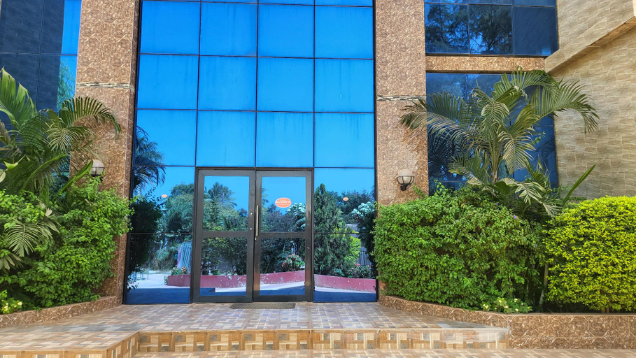 Others 3, Metzy Residence Hotel, Kanifing