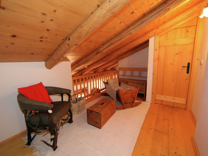 Others 5, Alpine Cottage with Sauna, Trento