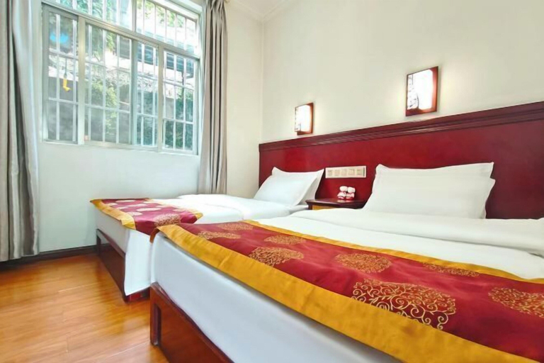 Bedroom 1, Yunjin Hotel, Dali Bai