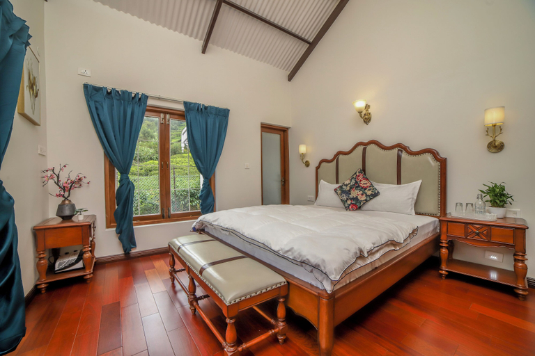 Bedroom 2, The Winterfell, The Nilgiris