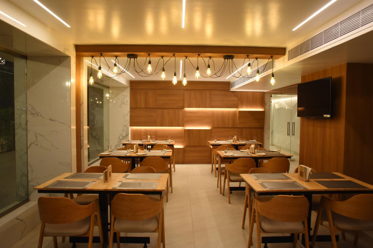 Food & Drinks 4, RATHNA RESIDENCY - Near US CONSULATE, Chennai