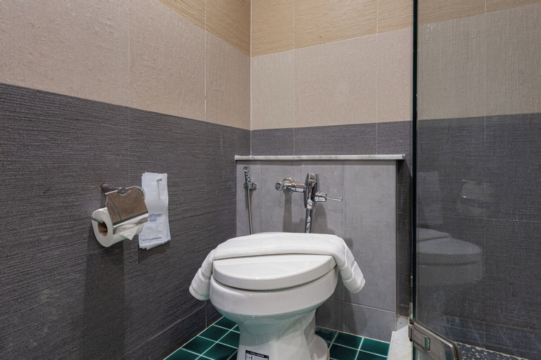 Bathroom 6