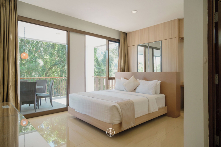 Bedroom 30