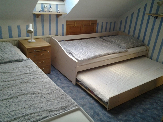 Room 4, Apartment in Neu Ludershagen With Terrace, Vorpommern-Rügen