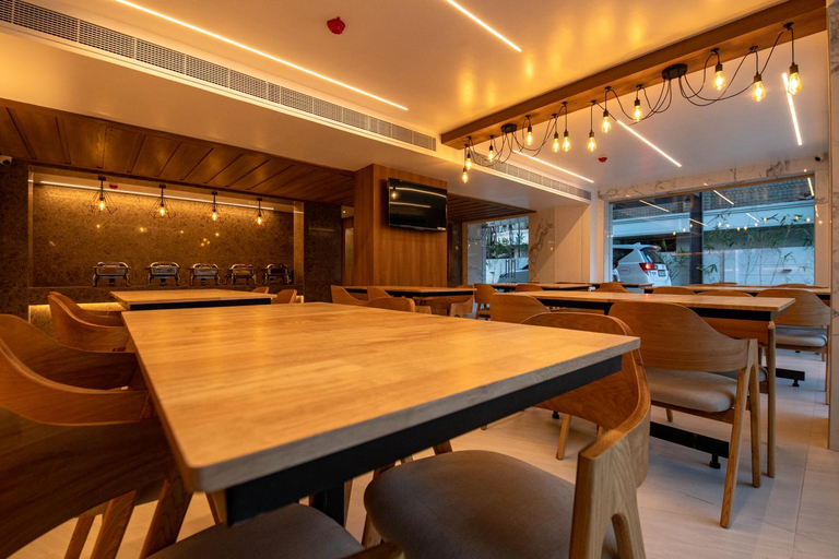 Food & Drinks 3, RATHNA RESIDENCY - Near US CONSULATE, Chennai