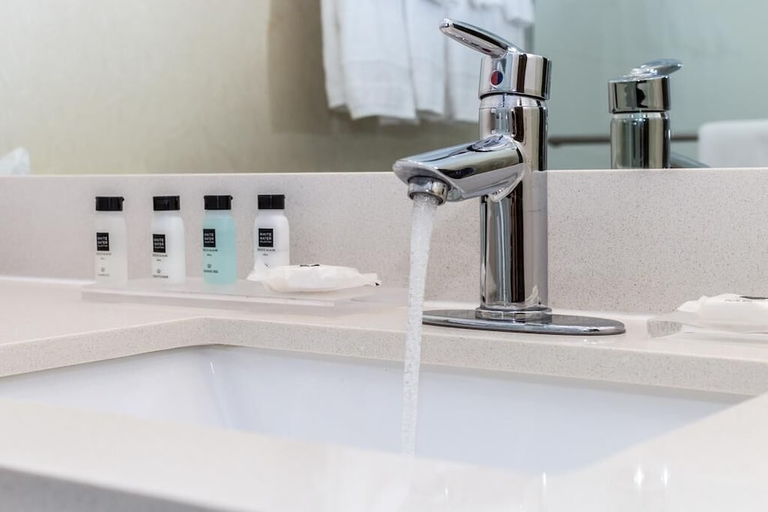 Bathroom, Country Inn & Suites by Radisson, Erlanger - CS, Kenton