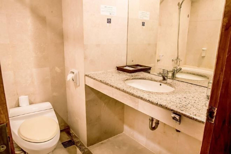 Bathroom 7