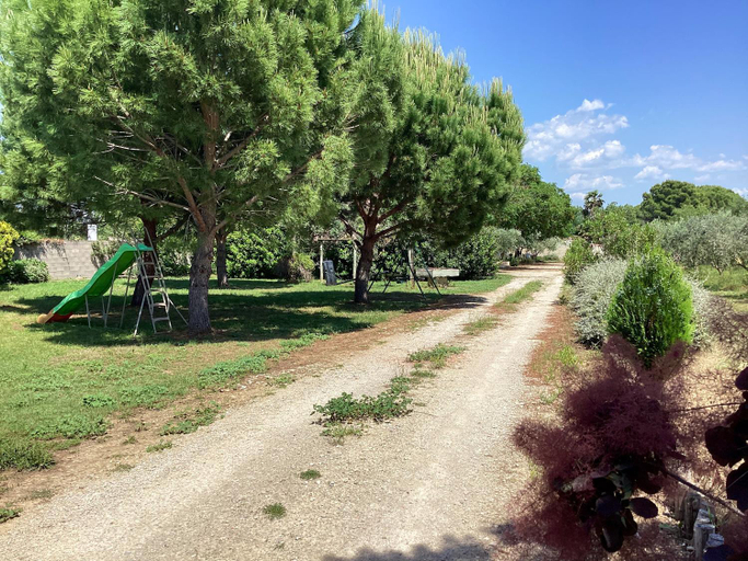 Others 4, Maison conviviale avec jardin a Saint-Nazaire-de-Pezan, Hérault