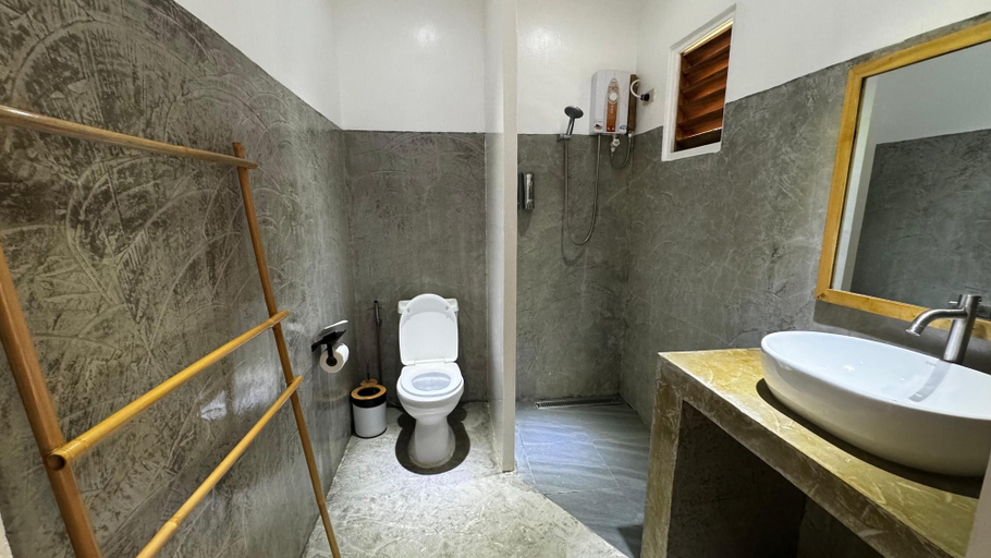 Bathroom 4, Masayana Hotel, El Nido