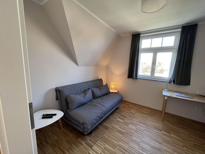 Living area 4, Small Boulder Comfortable Vacation Home, Rostock