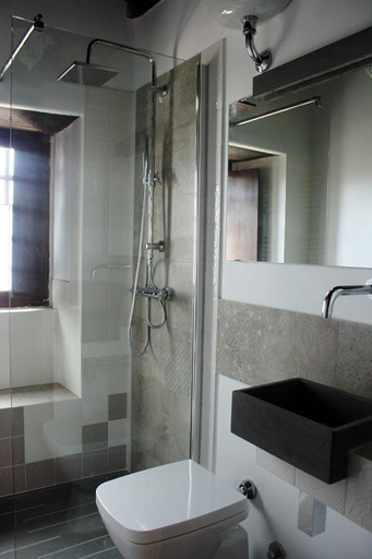 Bathroom, L'Incanto di Civita, Viterbo