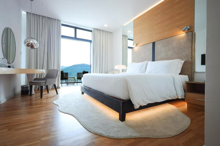 Bedroom 13