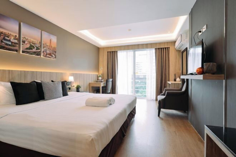 Bedroom 12