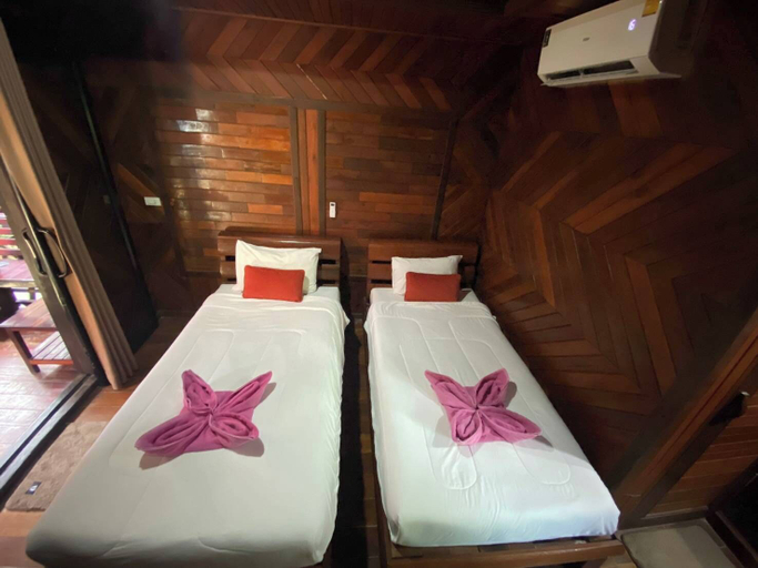 Bedroom 3, PP Sand Sea View Resort, Mueang Krabi