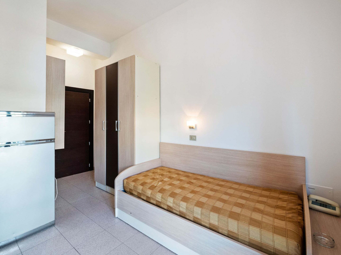 Bedroom 3, Alluring Apartment in Rimini With Balcony, Rimini