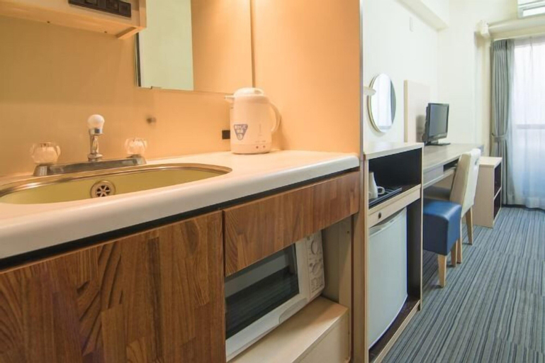 Bathroom 23