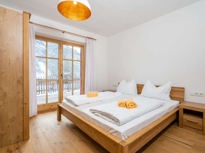 Bedroom 3, Quaint Chalet in Wald im Pinzgau with Garden near Ski Slopes, Zell am See
