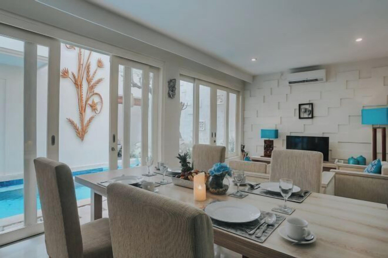 Dining Room 9
