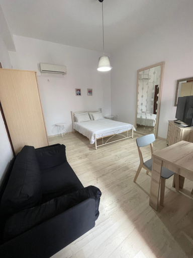 4, Aphaias Apartments, Attica