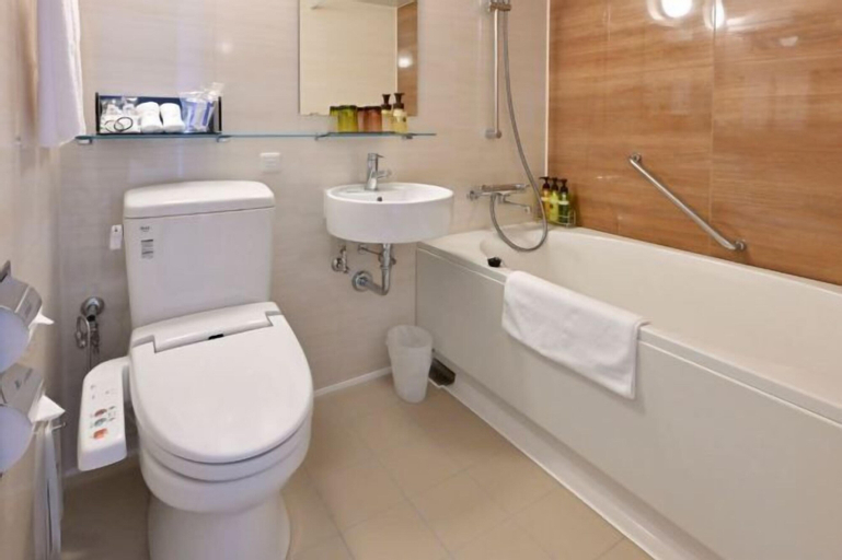 Bathroom 5