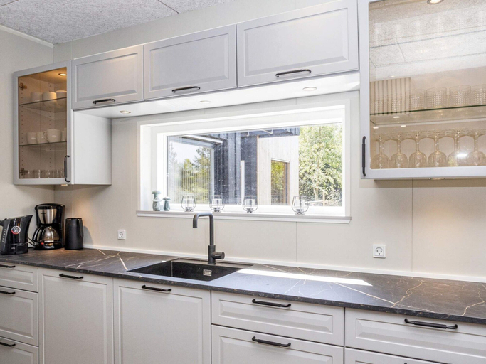 Private kitchen, 5 Star Holiday Home in Oster Assels, Morsø