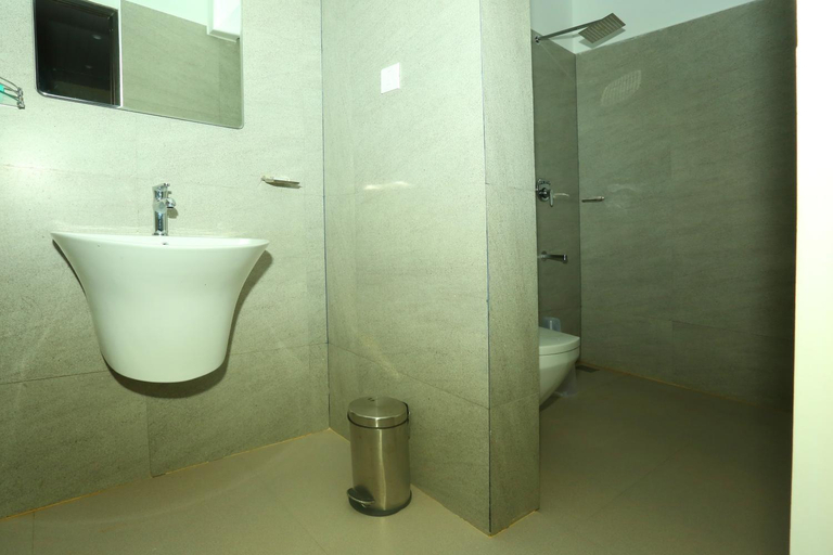 Bathroom 4, CeeCee Grand, Idukki