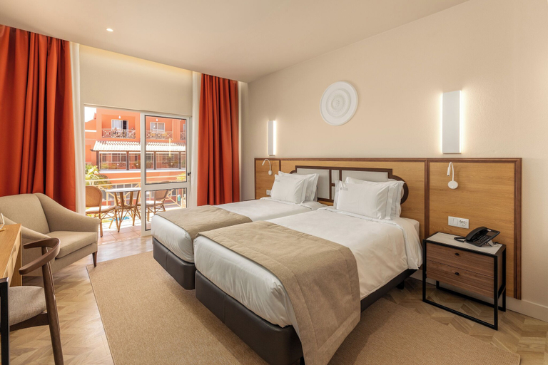 Bedroom 3, Belavista da Luz – Wellness & Lifestyle Hotel, Lagos