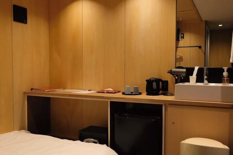 Bedroom 25
