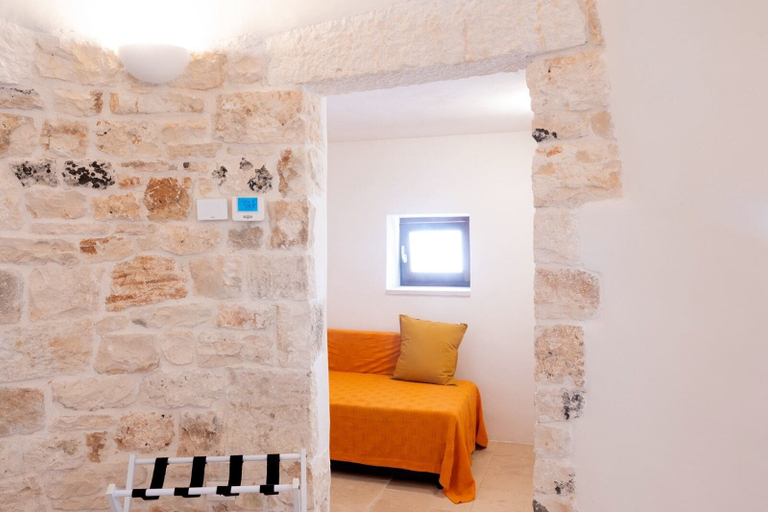 Others 5, Masseria Dirupo, Bari