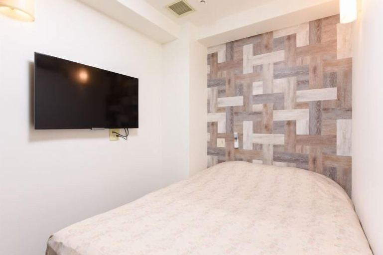 Bedroom 5, Otsuka Town Hotel, Toshima