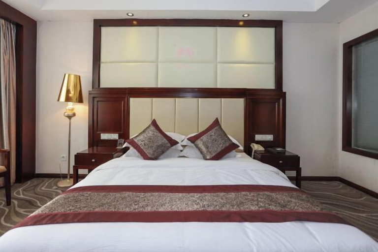 Bedroom 3, Huatai Hotel, Tianmen