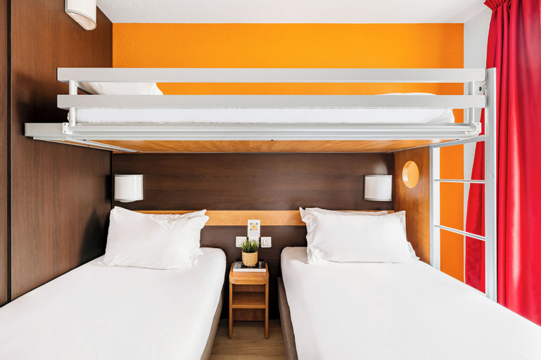 Bedroom 9