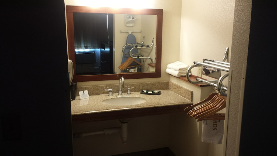 Bathroom 4, Best Western Pony Soldier Inn & Suites, Coconino