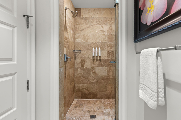 Bathroom 5, Beachside Resort & Residences, Monroe