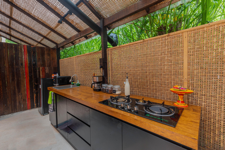 Dining Room 4, Calidas Hill, Bangli