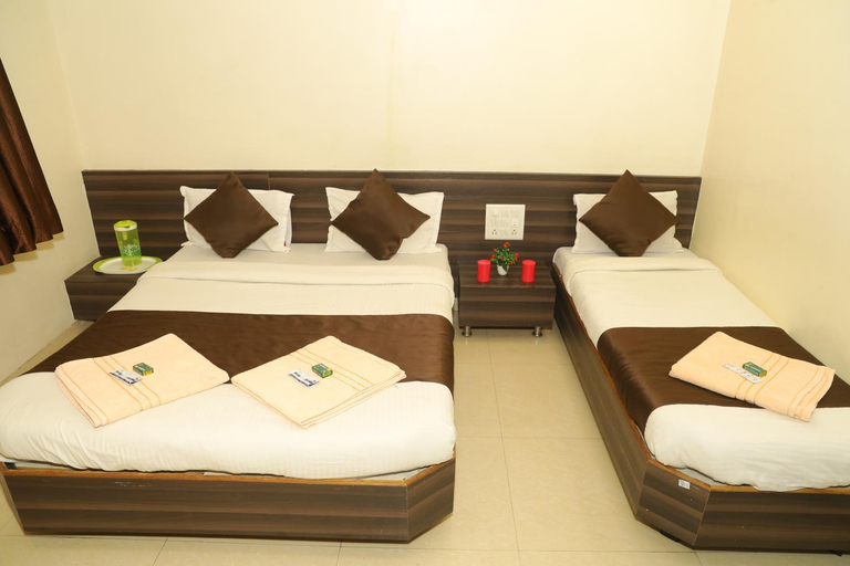 Bedroom 1, Hotel Shri Sai heera, Ahmadnagar