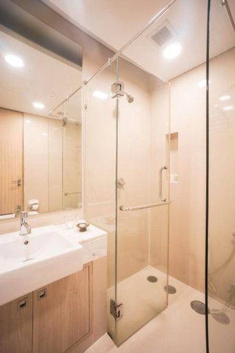 Bathroom 19
