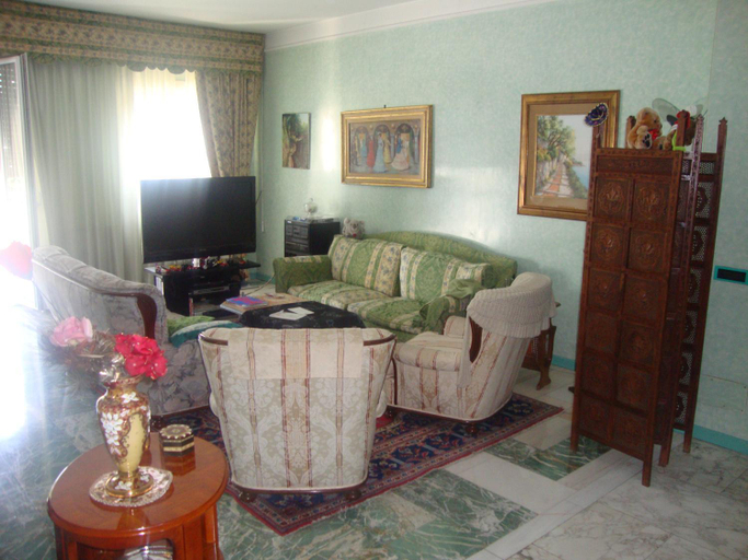 Others 5, B&B Cavaliere Milano, Milano