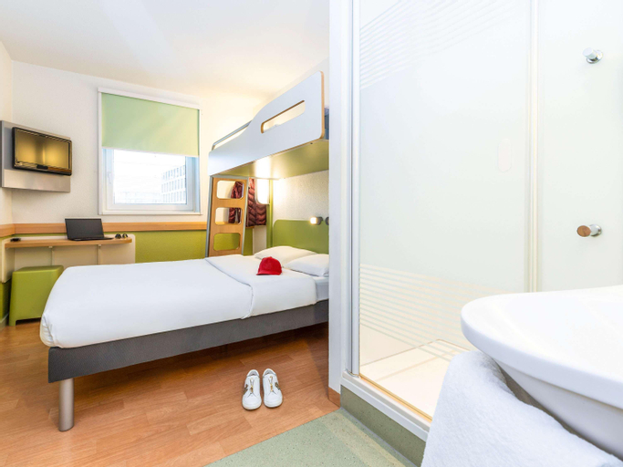Bedroom 10