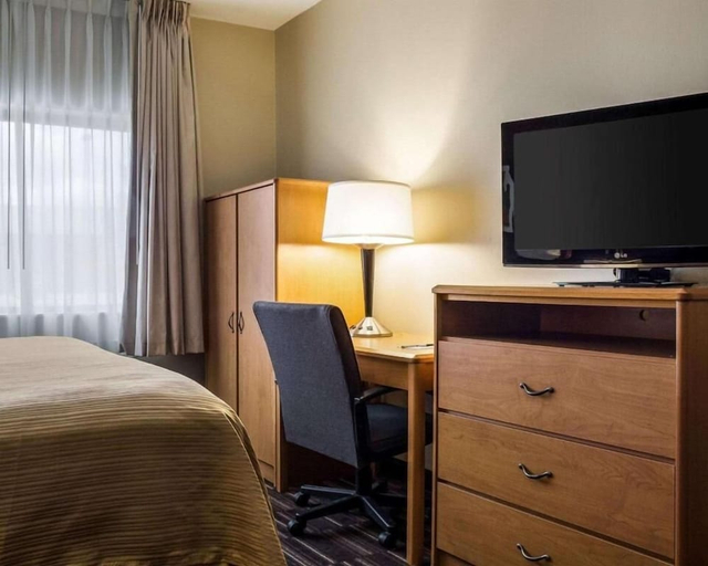 Bedroom 2, Quality Suites Near West Acres, Cass