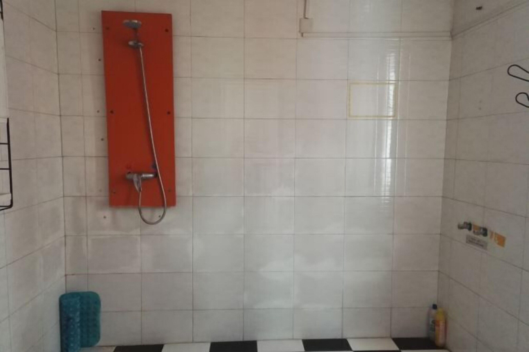 Bathroom 3, LETE Hostel, Xining