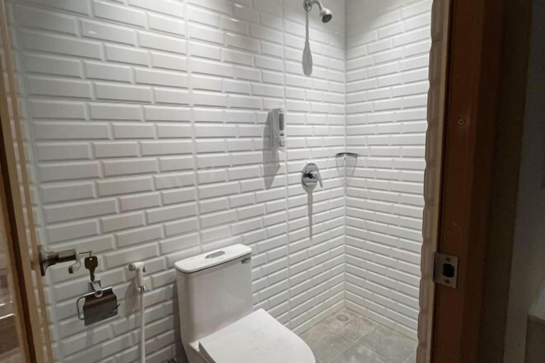 Bathroom 4