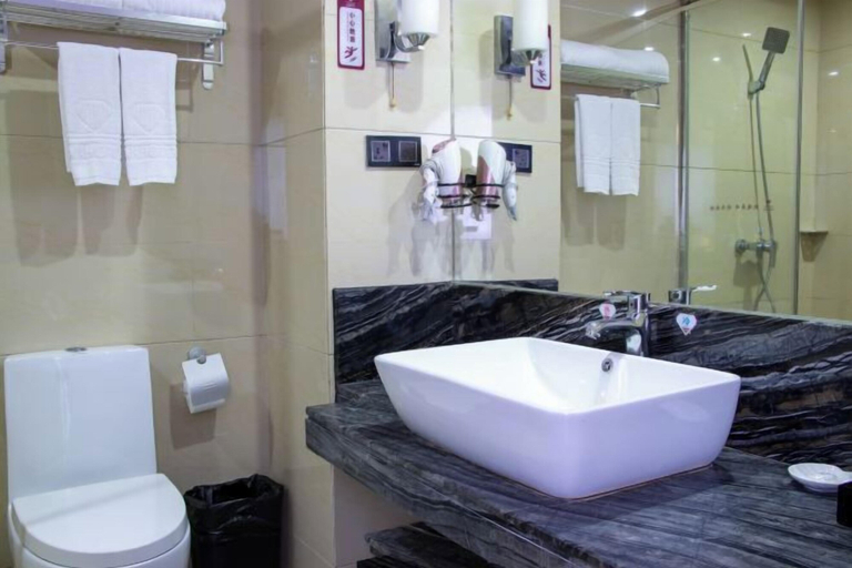 Bathroom 3, AN Hotel, Shanwei
