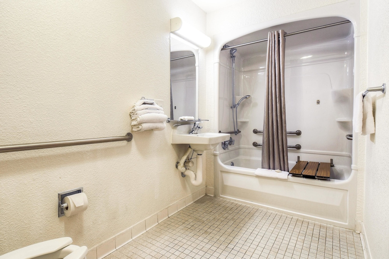 Bathroom 3, Motel6 El Cajon, CA - San Diego, San Diego