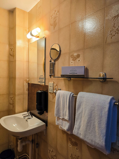 Bathroom 5, Åsljungagården, Örkelljunga