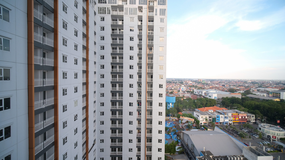 Exterior & Views, Comfortable and Clean Apartment Studio at Suncity Residence By Travelio, Sidoarjo