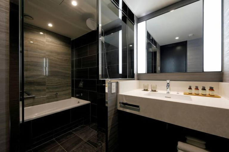 Bathroom 4
