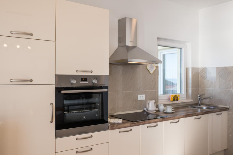 Others 4, Apartment Maris, Makarska
