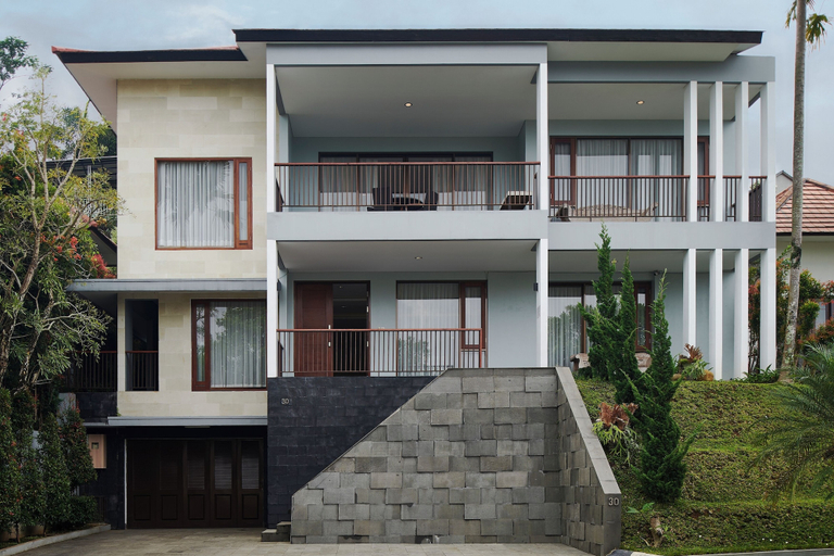 Exterior & Views 2, Kirei Mountain View Villa 7 Bedrooms With a Private Heated Swimming Pool, Bandung