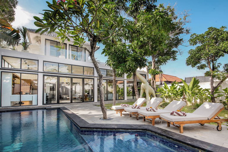Sport & Beauty 5, Villa Giraffe, Badung